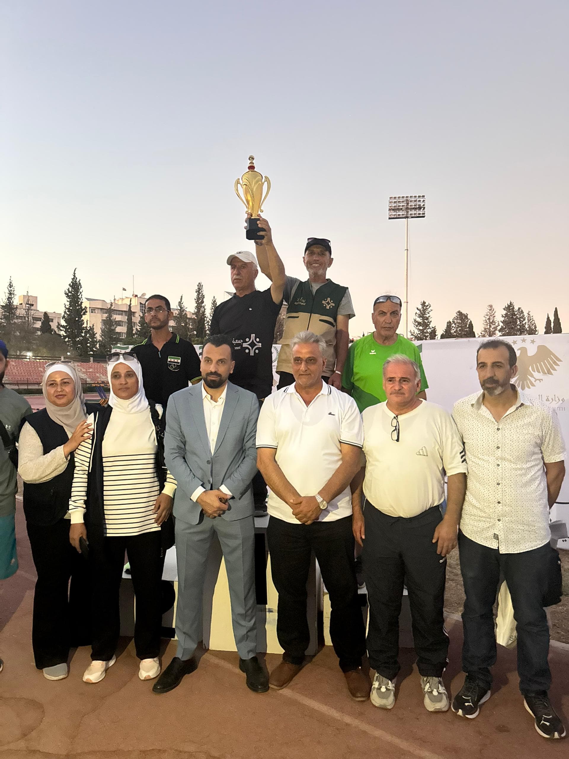 صورة 1 من حملة جمعية "يداً بيد" ترعى أبطال اللاذقية في ألعاب القوى